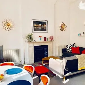 https://beautiful-flat-perfect-for-a-seaside-break.brighton-hotels-england.com